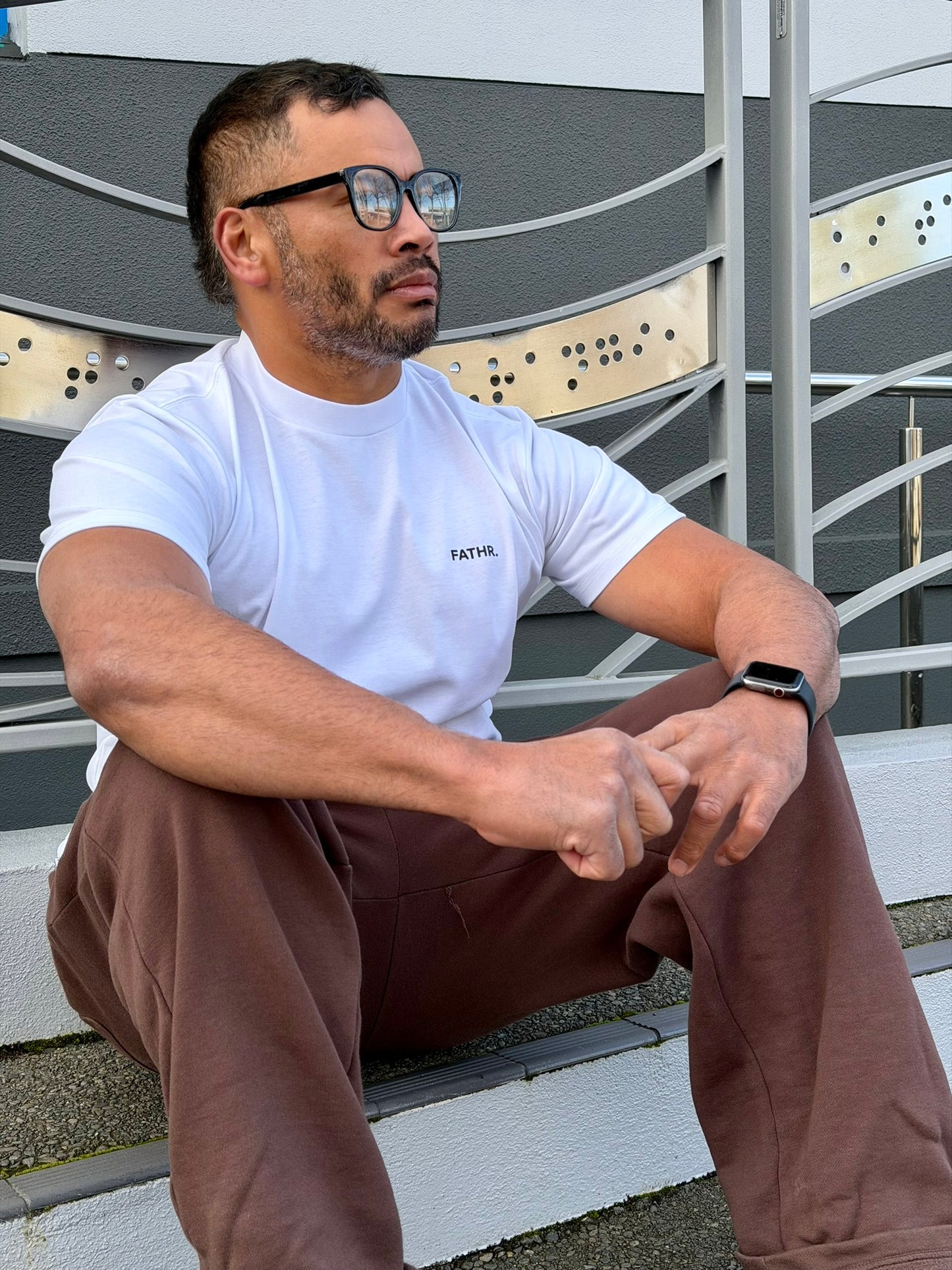 Simple Tee - WHITE